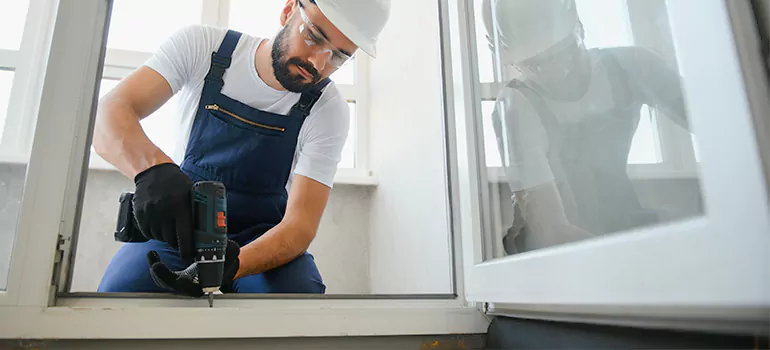 Replace Broken Window Pane in West Pensacola, FL